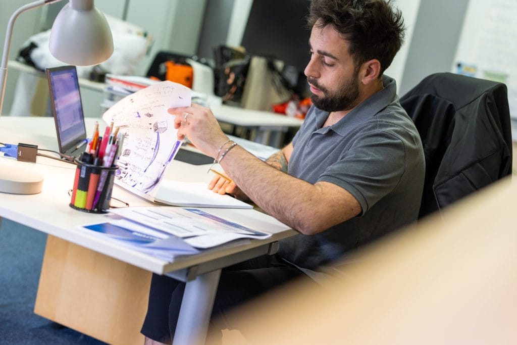 Conseiller en formation participant à l'organisation d'un budget étudiant